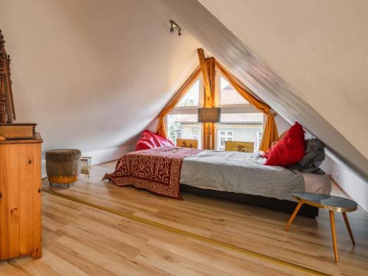 Skyview Apartment Mountain Views Еленя-Гура Экстерьер фото